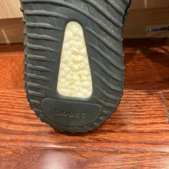 adidas gazelle silver green womens adidas YEEZY Boost 350 V2 MX Rock